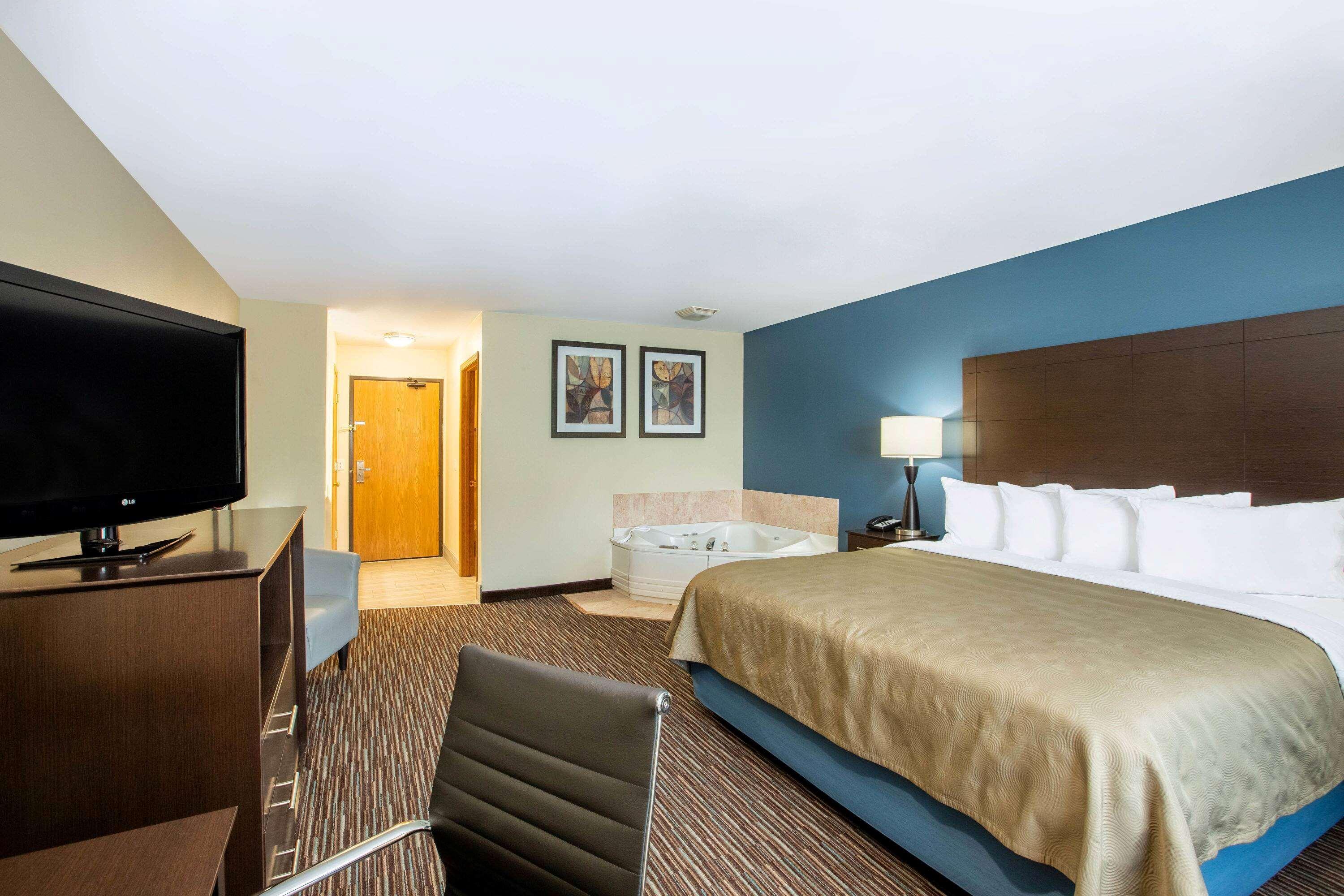 Americinn By Wyndham Jefferson Εξωτερικό φωτογραφία