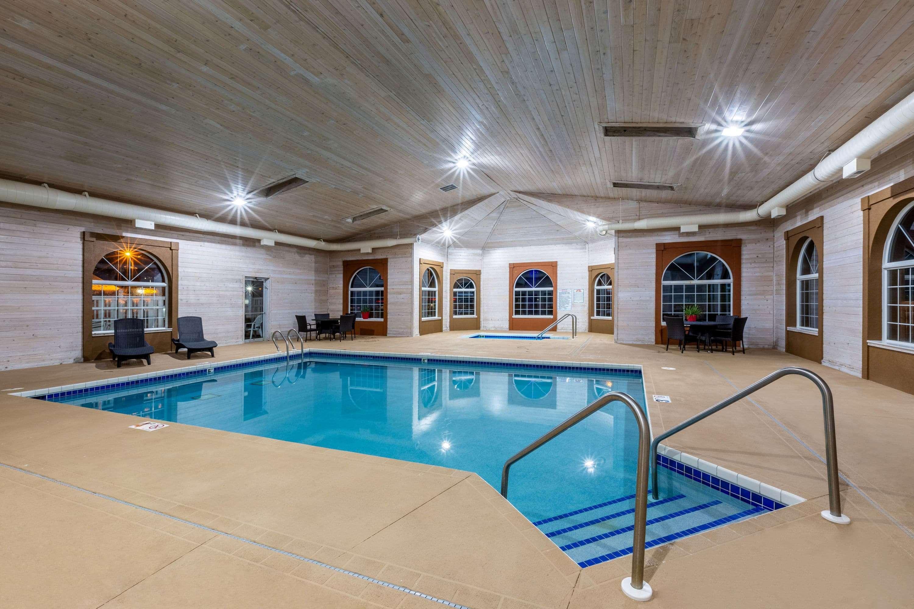 Americinn By Wyndham Jefferson Εξωτερικό φωτογραφία